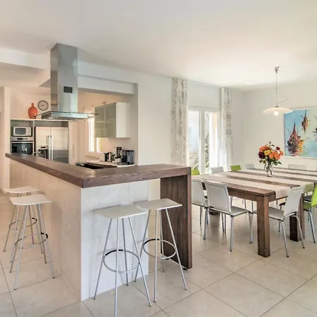 Luxury Seafront Mediterranean On Brac With Pool * Mirce