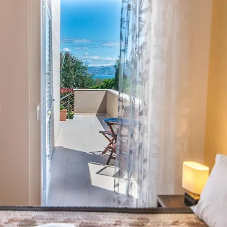 Luxury Seafront Mediterranean On Brac With Pool *