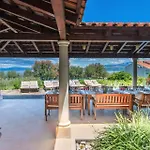 Luxury Seafront Mediterranean On Brac With Pool *