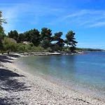 Villa Luxury Seafront Mediterranean On Brac With Pool *