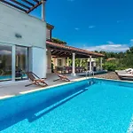 Luxury Seafront Mediterranean On Brac With Pool * Mirca (Brac)