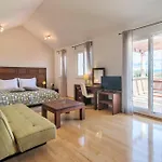Luxury Seafront Mediterranean On Brac With Pool Villa Mirca (Brac)