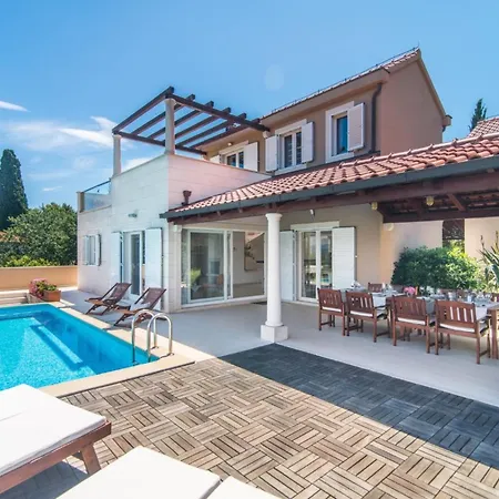 Luxury Seafront Mediterranean On Brac With Pool Villa