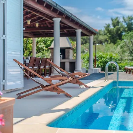 Luxury Seafront Mediterranean On Brac With Pool Villa *