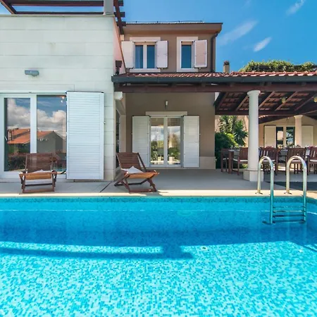 Luxury Seafront Mediterranean On Brac With Pool Villa *